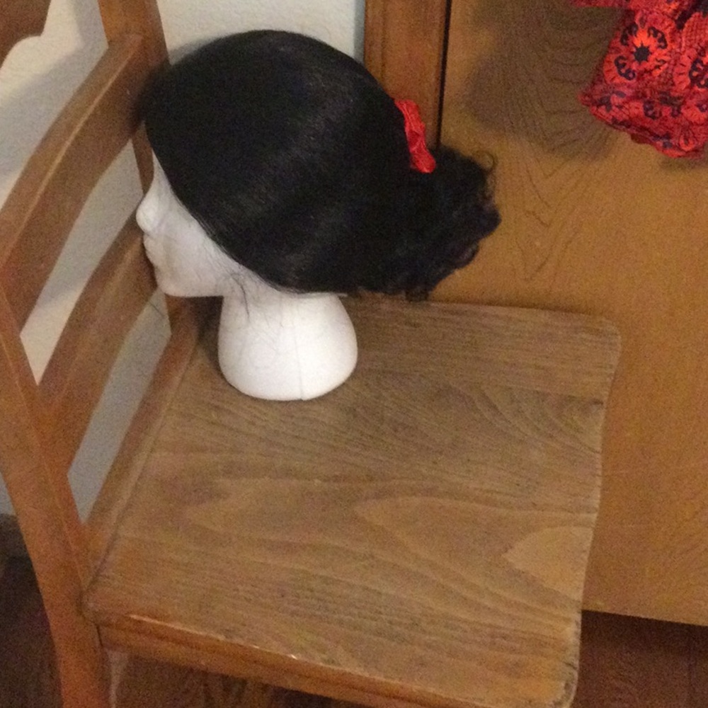 Bundle wig/Spanish dancer costume size Large. - Picture 2 of 12